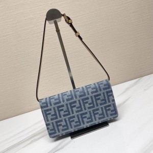 Fendi baguette 21x5x11.5cm Bags