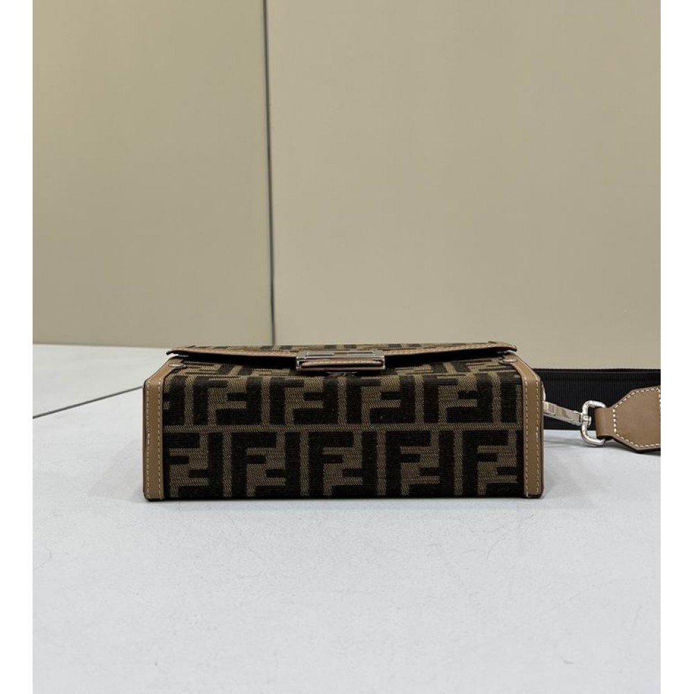 Fendi baguette 21.5x6.5x12cm Bags