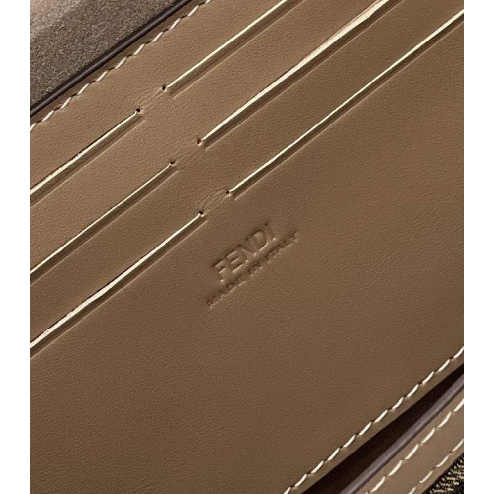 Fendi baguette 21.5x6.5x12cm Bags