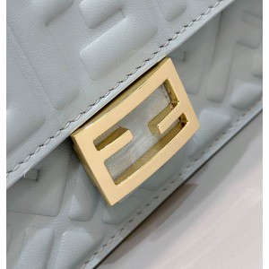 Fendi baguette 21x5x11.5cm Bags