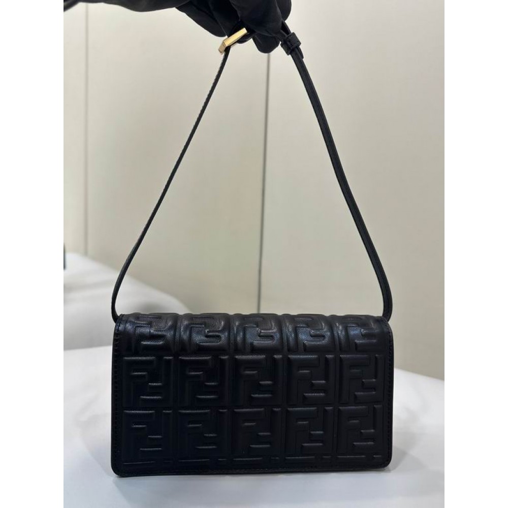 Fendi baguette 21x5x11.5cm Bags