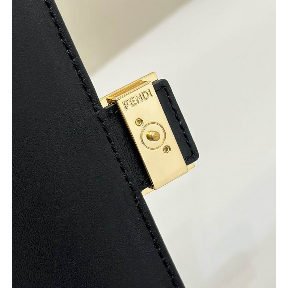 Fendi baguette 21x5x11.5cm Bags