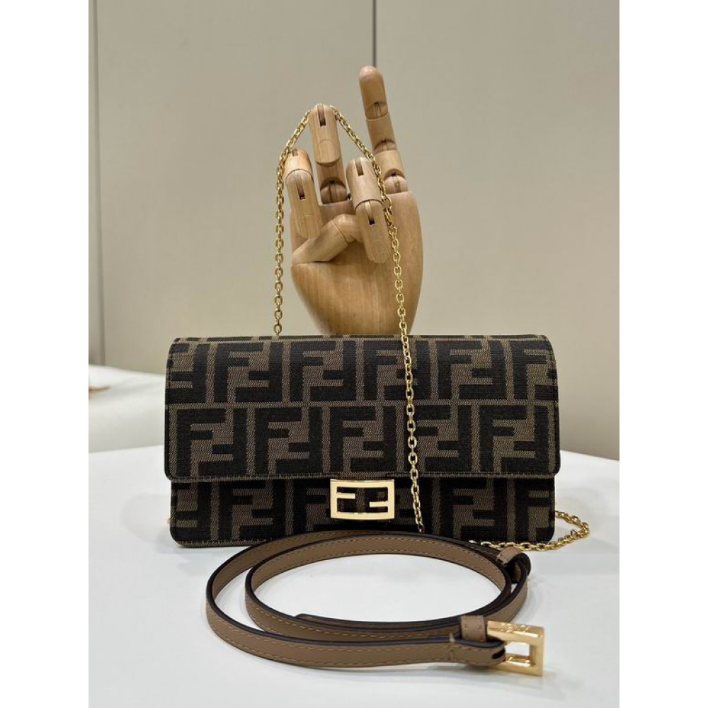 Fendi baguette 21x5x11.5cm Bags