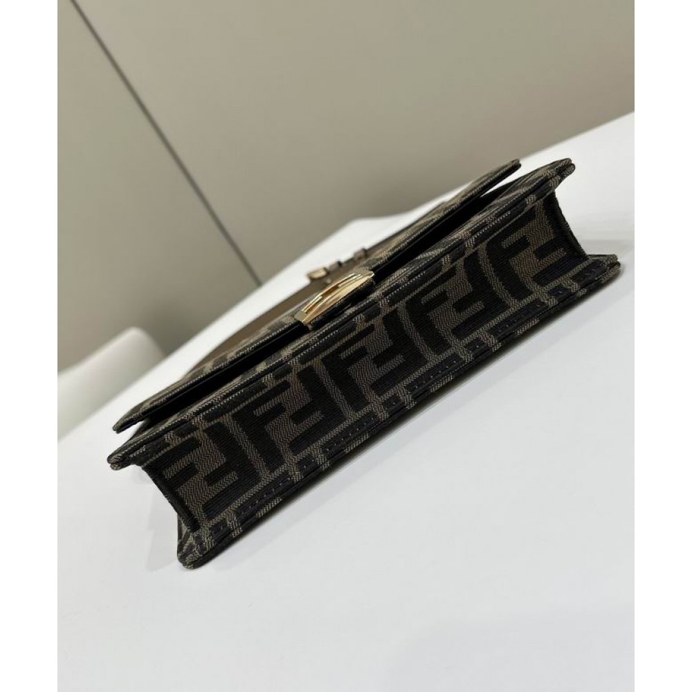 Fendi baguette 21x5x11.5cm Bags
