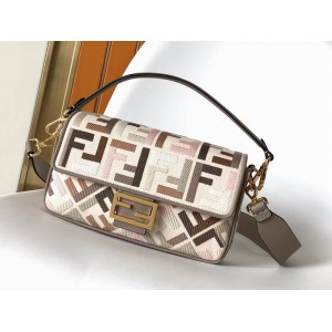 Fendi baguette 27x6x15cm Bags