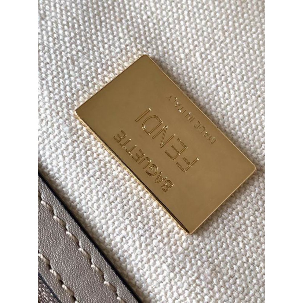 Fendi baguette 27x6x15cm Bags