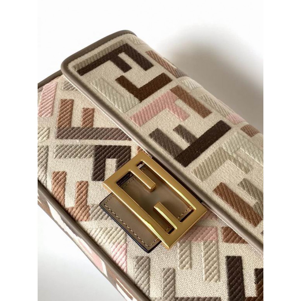 Fendi baguette 27x6x15cm Bags