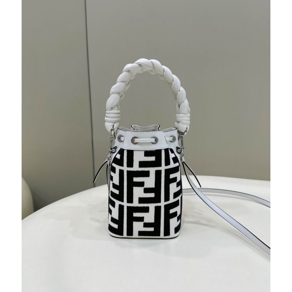 Fendi Mon Tresor 18x12x10cm Bags