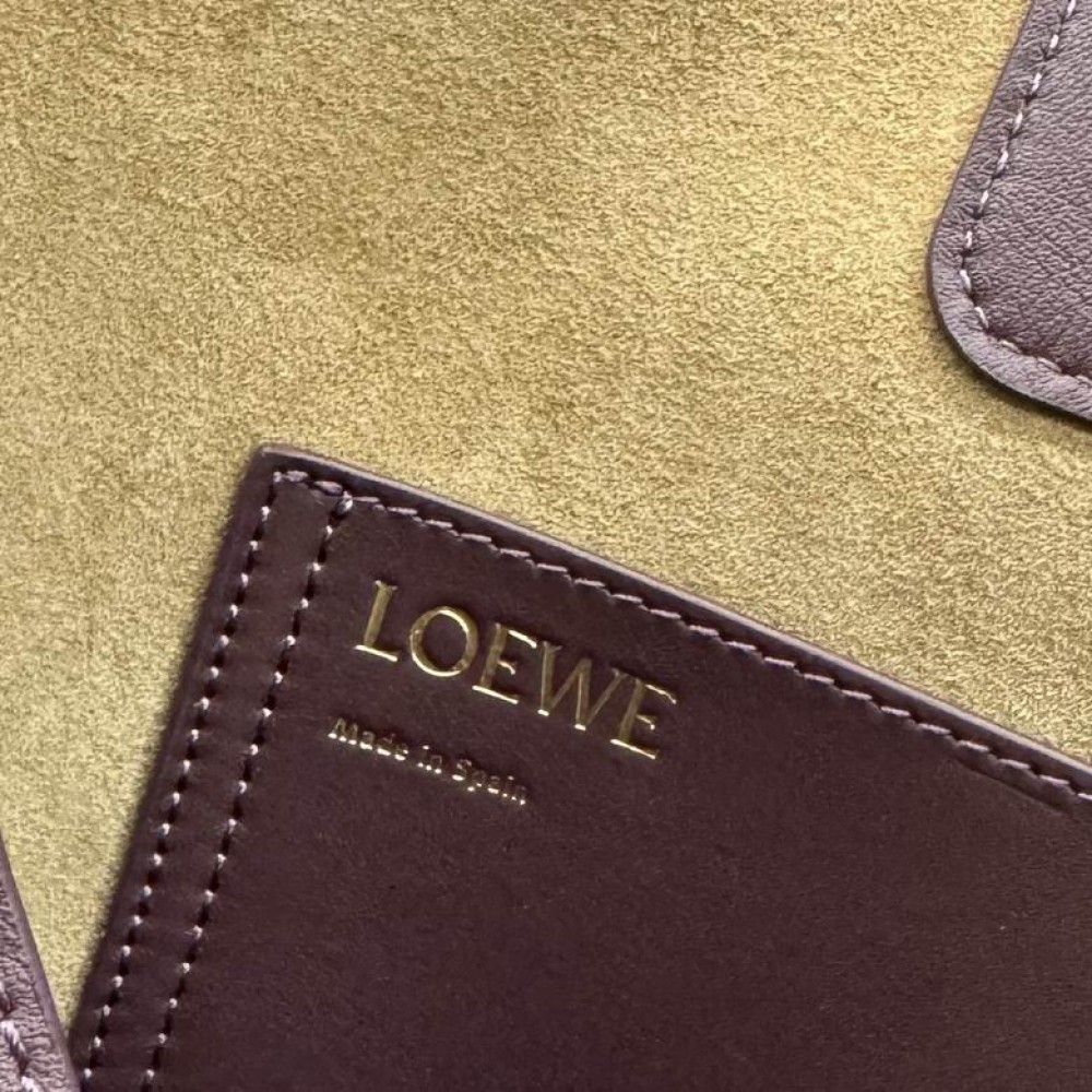 Loewe pebble bucket 24.5x23.5x28cm Bags