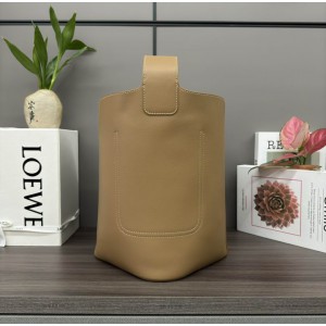 Loewe pebble bucket 24.5x23.5x28cm Bags