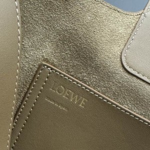 Loewe pebble bucket 24.5x23.5x28cm Bags