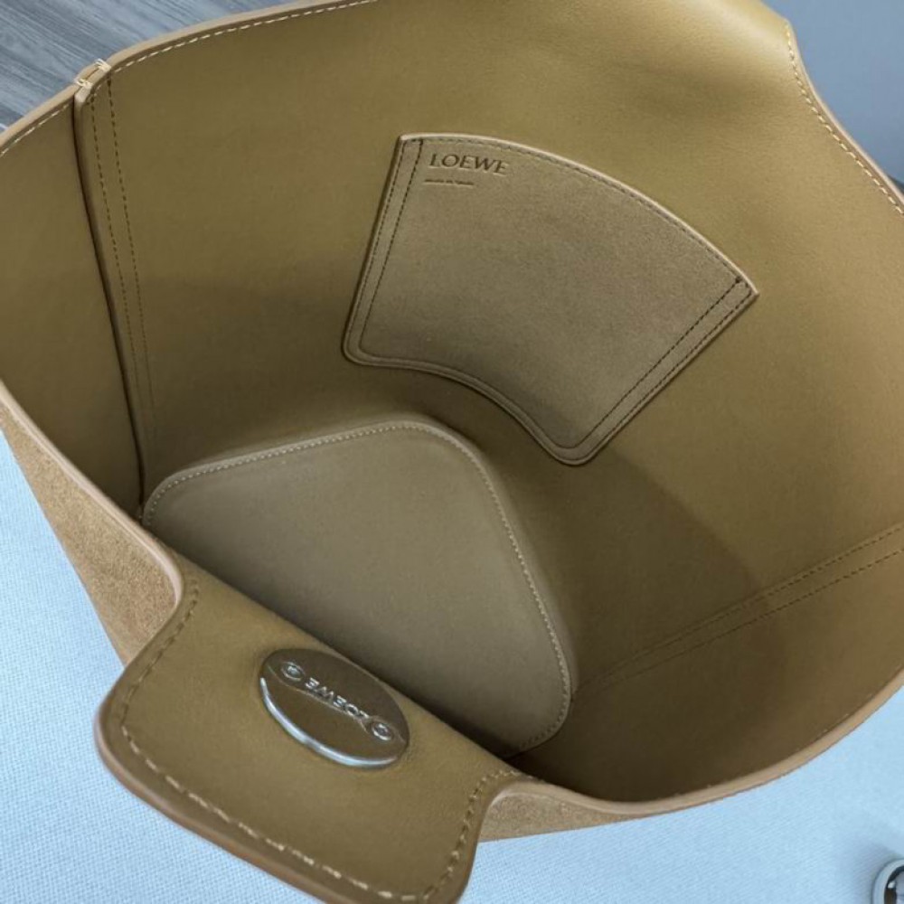 Loewe pebble bucket 28x27x33cm Bags