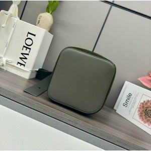 Loewe pebble bucket 28x27x33cm Bags