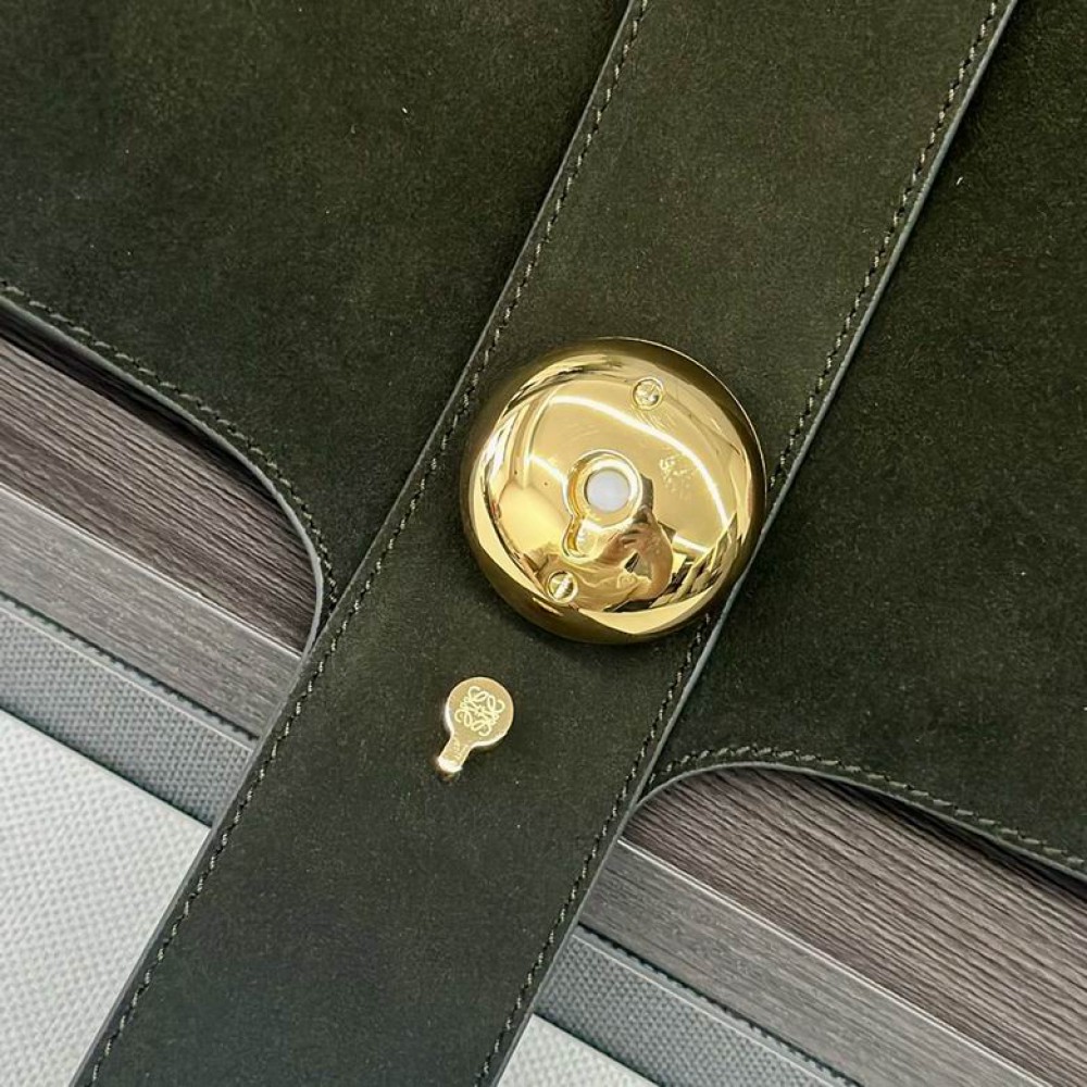 Loewe pebble bucket 28x27x33cm Bags