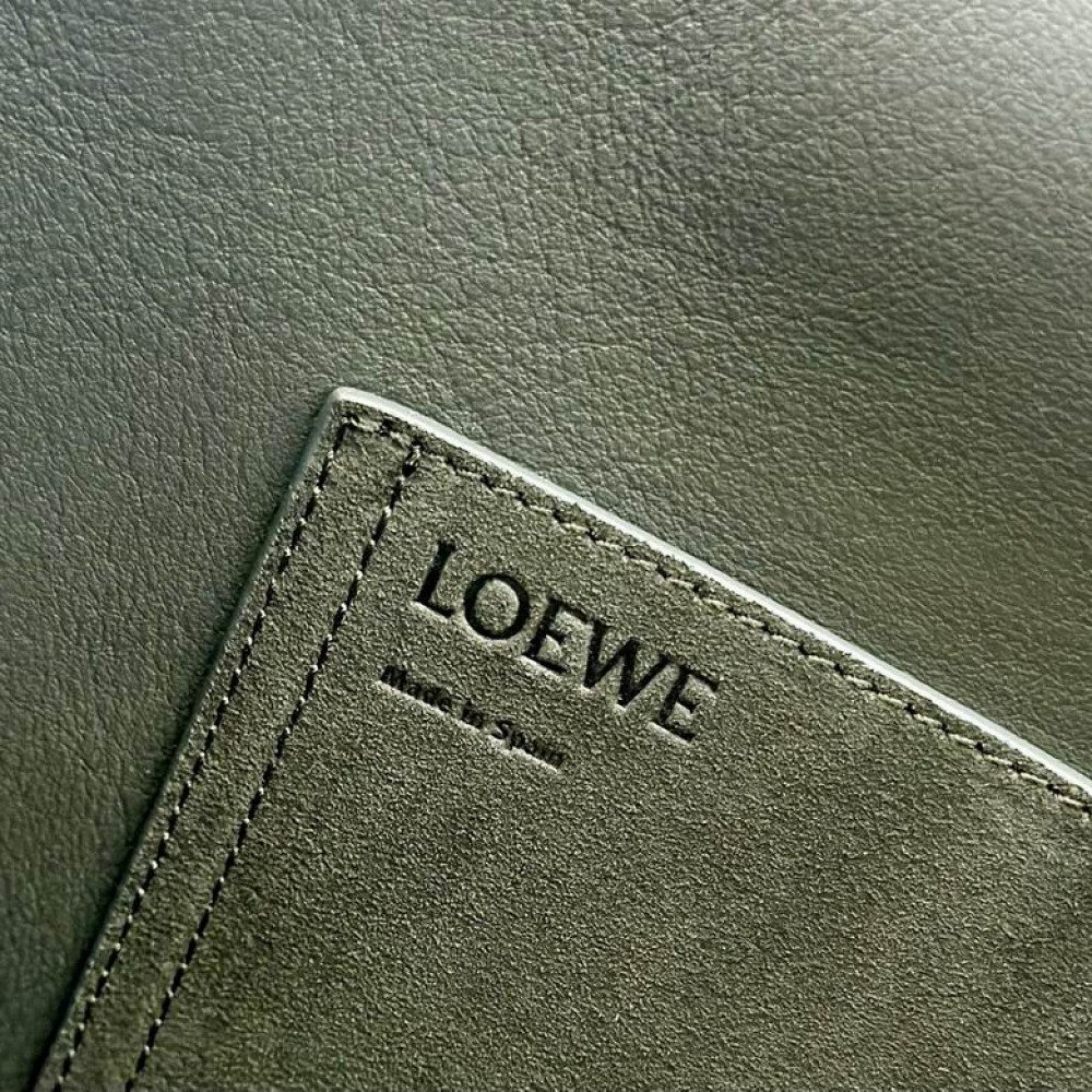 Loewe pebble bucket 28x27x33cm Bags