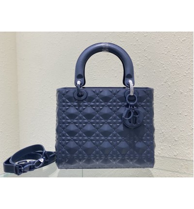 Dior Lady Medium Cannage Calfskin with Diamond Motif 24 x 21 x 12 cm