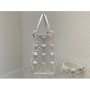 Dior Lady Medium Cannage Calfskin with Diamond Motif 24 x 21 x 12 cm Bags