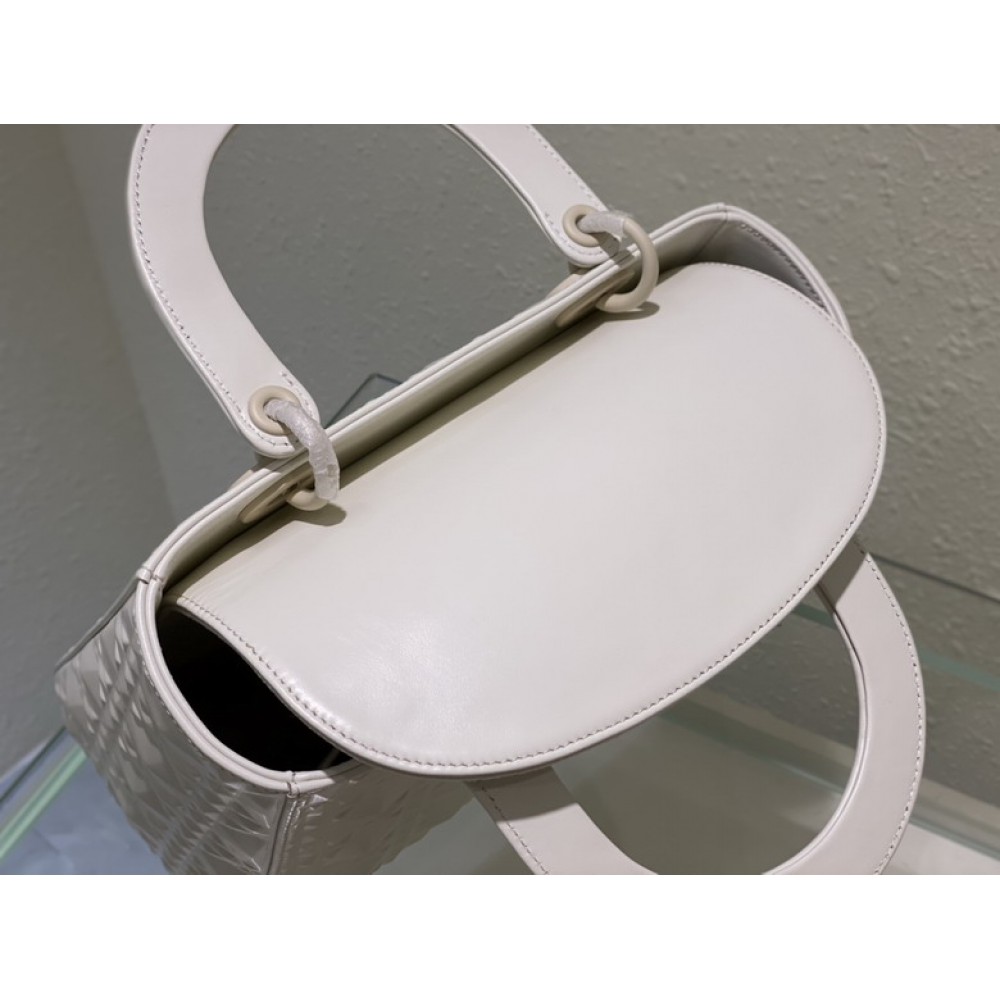 Dior Lady Medium Cannage Calfskin with Diamond Motif 24 x 21 x 12 cm Bags