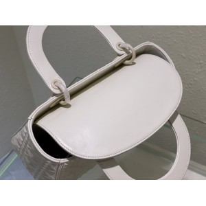 Dior Lady Medium Cannage Calfskin with Diamond Motif 24 x 21 x 12 cm Bags