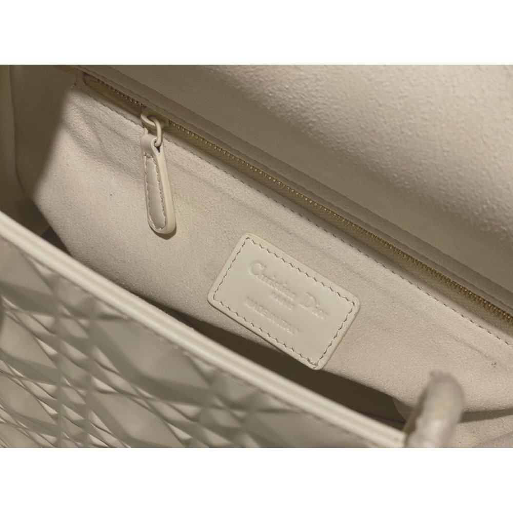 Dior Lady Medium Cannage Calfskin with Diamond Motif 24 x 21 x 12 cm Bags