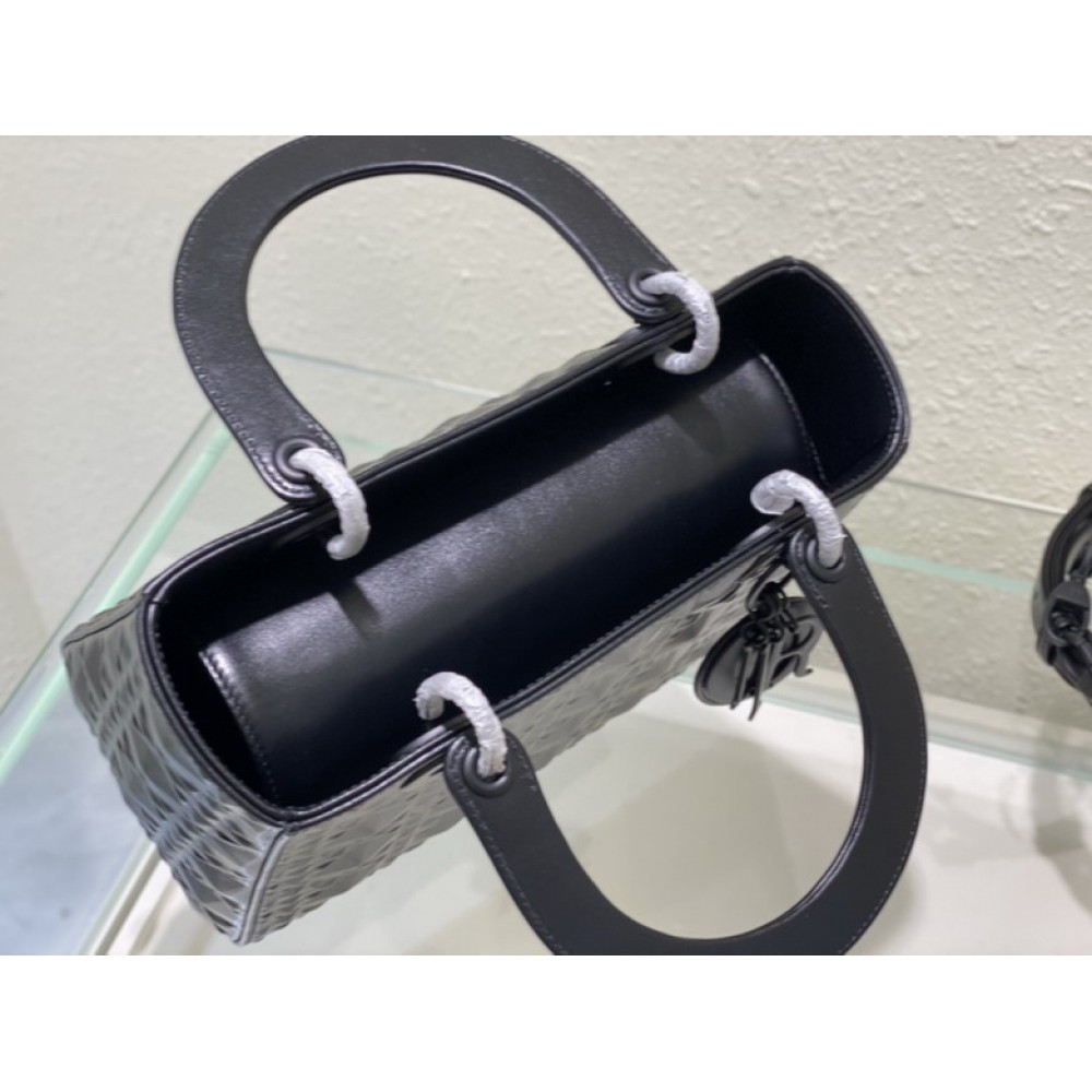 Dior Lady Medium Cannage Calfskin with Diamond Motif 24 x 21 x 12 cm Bags