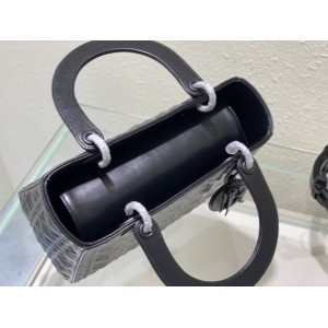 Dior Lady Medium Cannage Calfskin with Diamond Motif 24 x 21 x 12 cm Bags