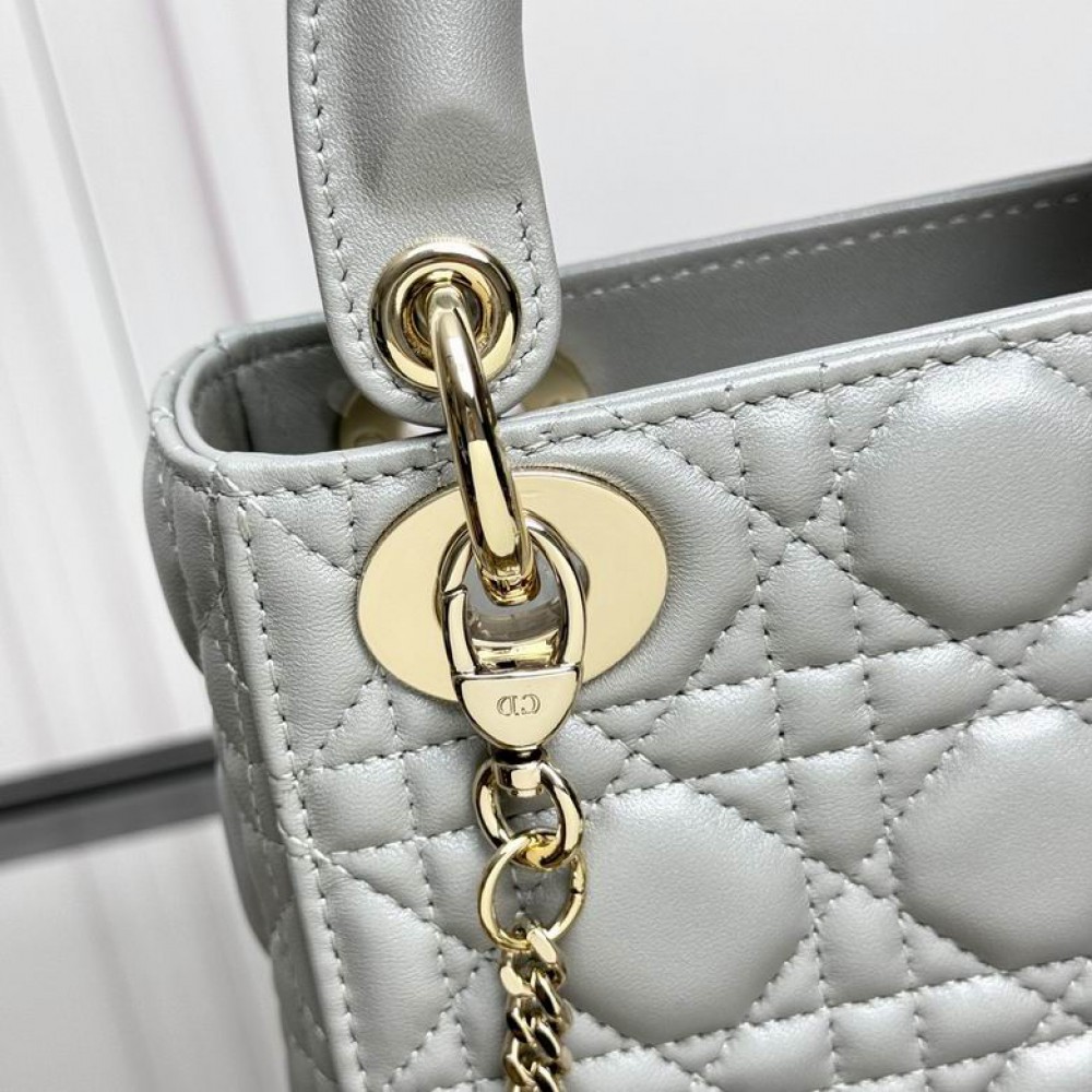 Dior Lady Mini Bag Cannage Lambskin 17 x 15 x 7 cm Bags