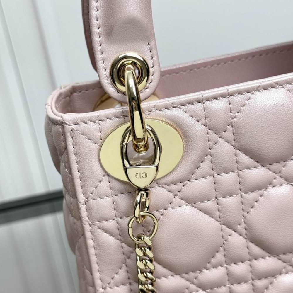 Dior Lady Mini Bag Cannage Lambskin 17 x 15 x 7 cm Bags