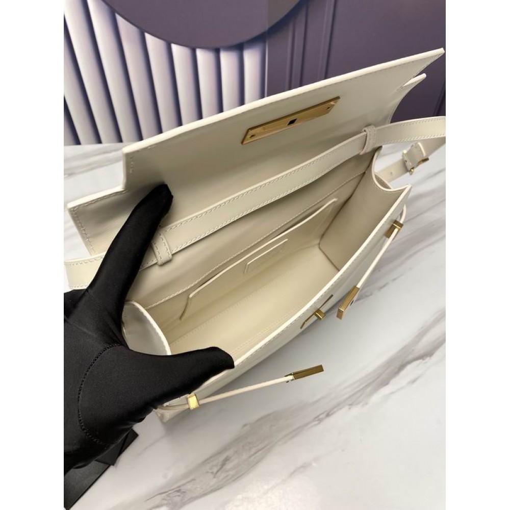 Ysl Manhattan medium size 29 x 20 x 7.5 CM Bags