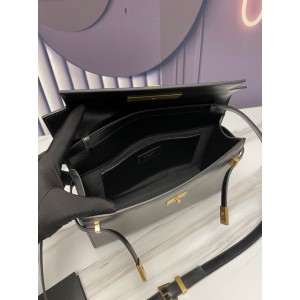 Ysl Manhattan medium size 29 x 20 x 7.5 CM Bags