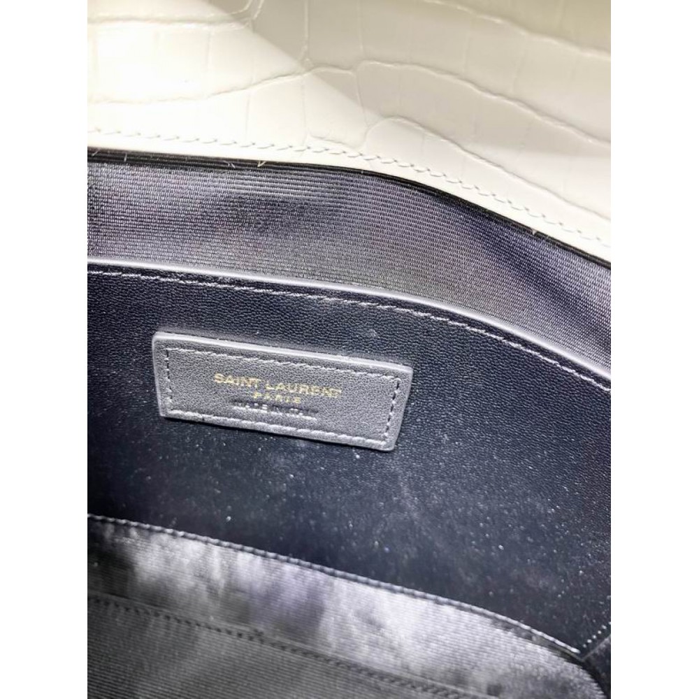 Ysl Manhattan small size 24 x 17.5 x 6 CM Bags