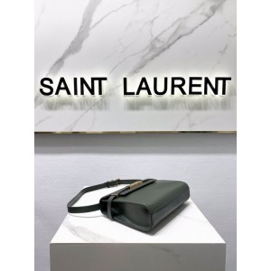 Ysl Manhattan small size 24 x 17.5 x 6 CM Bags