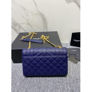 Ysl envelope in grained leather 21x13x6cm Bags