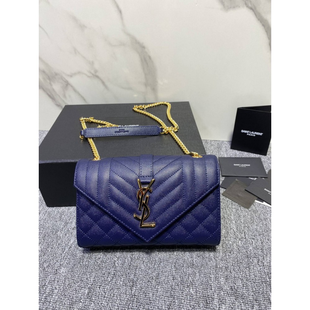 Ysl envelope in grained leather 21x13x6cm Bags