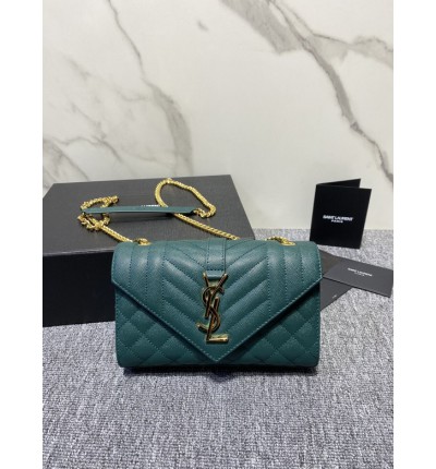 Ysl envelope in grained leather 21x13x6cm