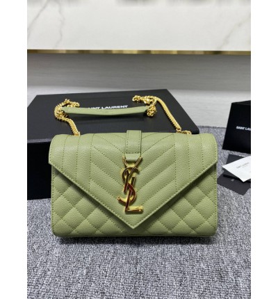 Ysl envelope in grained leather 21x13x6cm