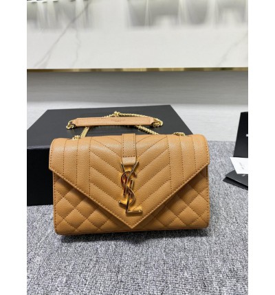 Ysl envelope in grained leather 21x13x6cm