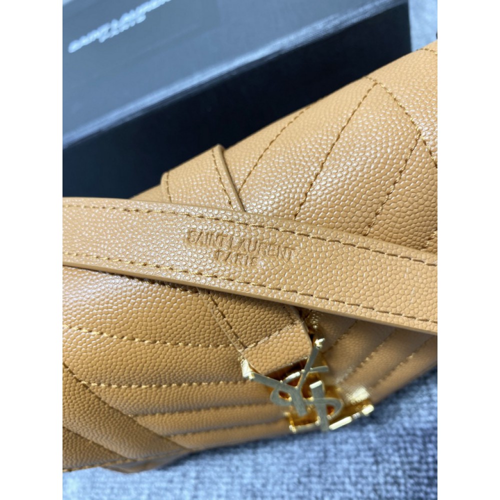 Ysl envelope in grained leather 21x13x6cm Bags