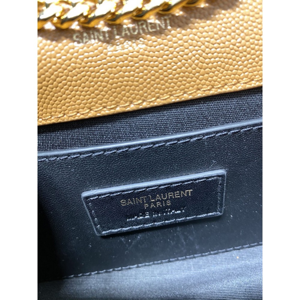 Ysl envelope in grained leather 21x13x6cm Bags