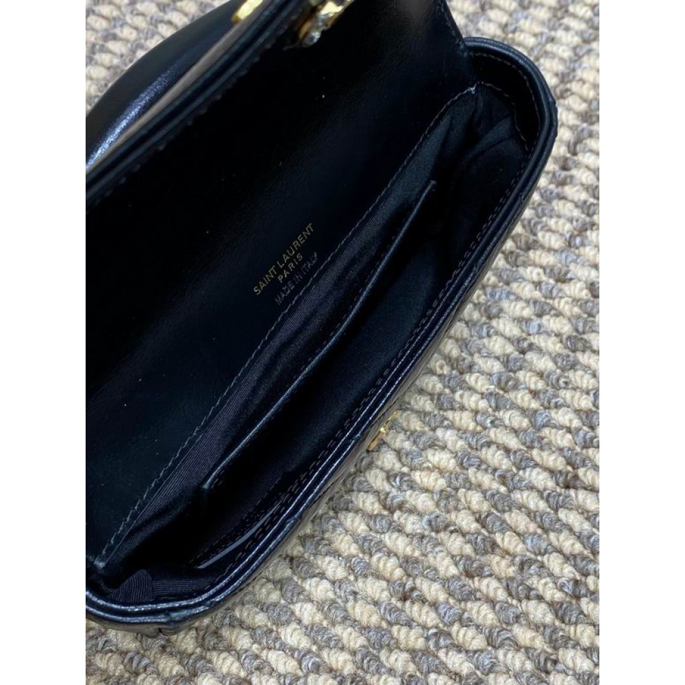 Ysl COLLEGE mini chain bag in shiny crackled leather 20 x 13 x 3 CM Bags