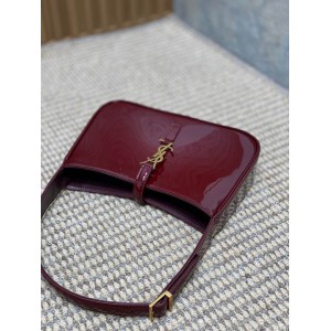 Ysl le 5 a 7 in pattent leather 23 x 16 x 6.5 CM Bags