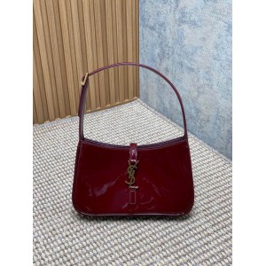 Ysl le 5 a 7 in pattent leather 23 x 16 x 6.5 CM Bags