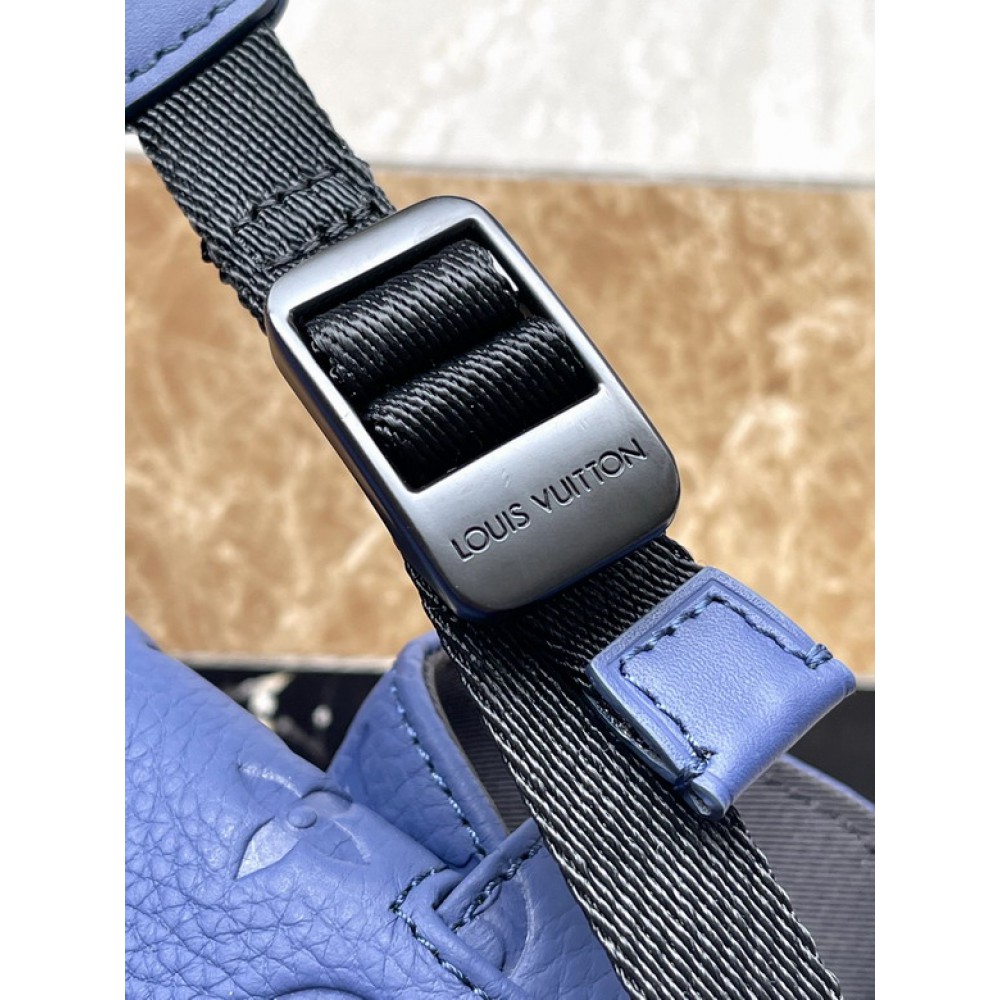 Lv Christopher MM M11688 38x44x12cm 