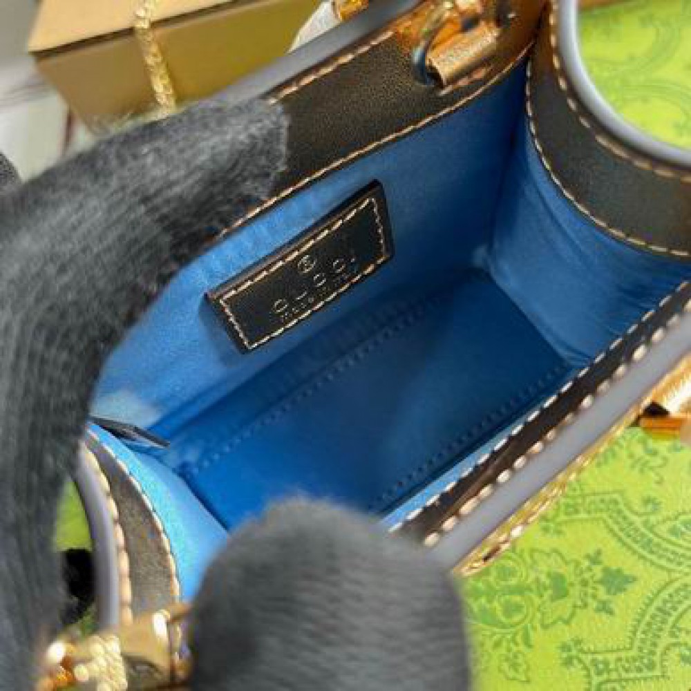 Gucci Diana super mini bag 760251 16.5x12x6cm Bags