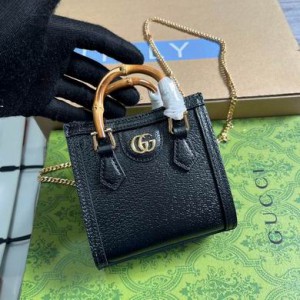 Gucci Diana super mini bag 760251 16.5x12x6cm Bags