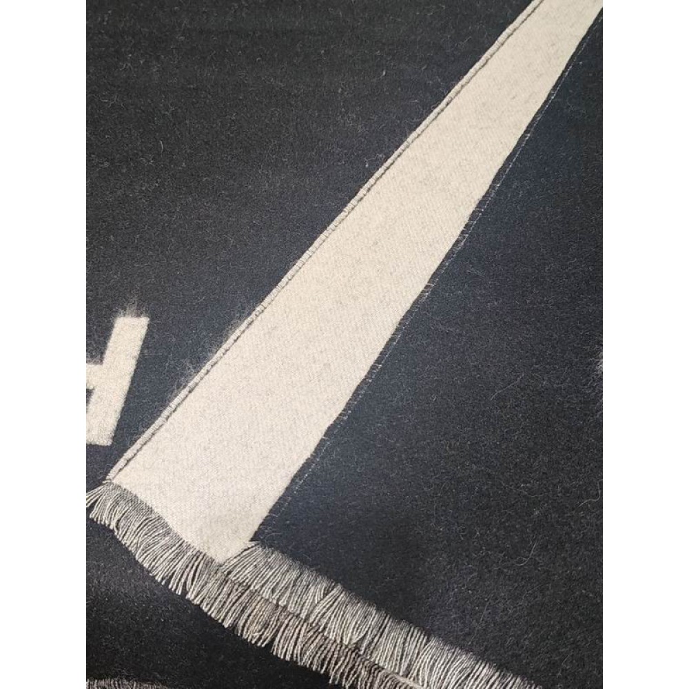 Chanel scarf 100% wool 65x200cm 