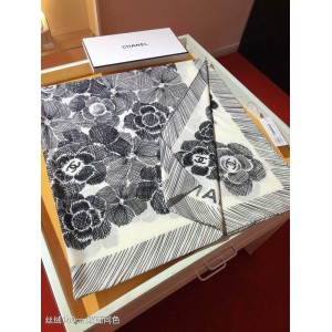 Chanel scarf 140x140 cm 70% silk 30% cashmere 
