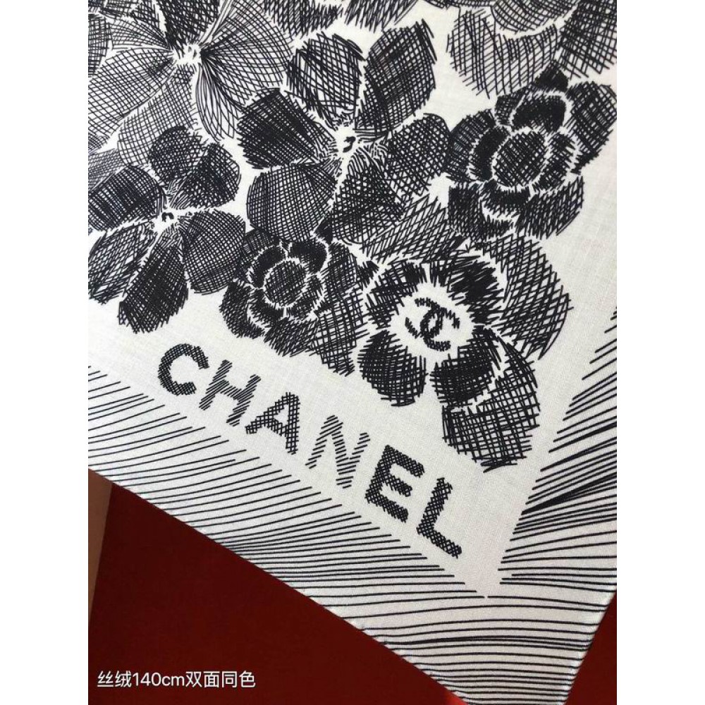 Chanel scarf 140x140 cm 70% silk 30% cashmere 