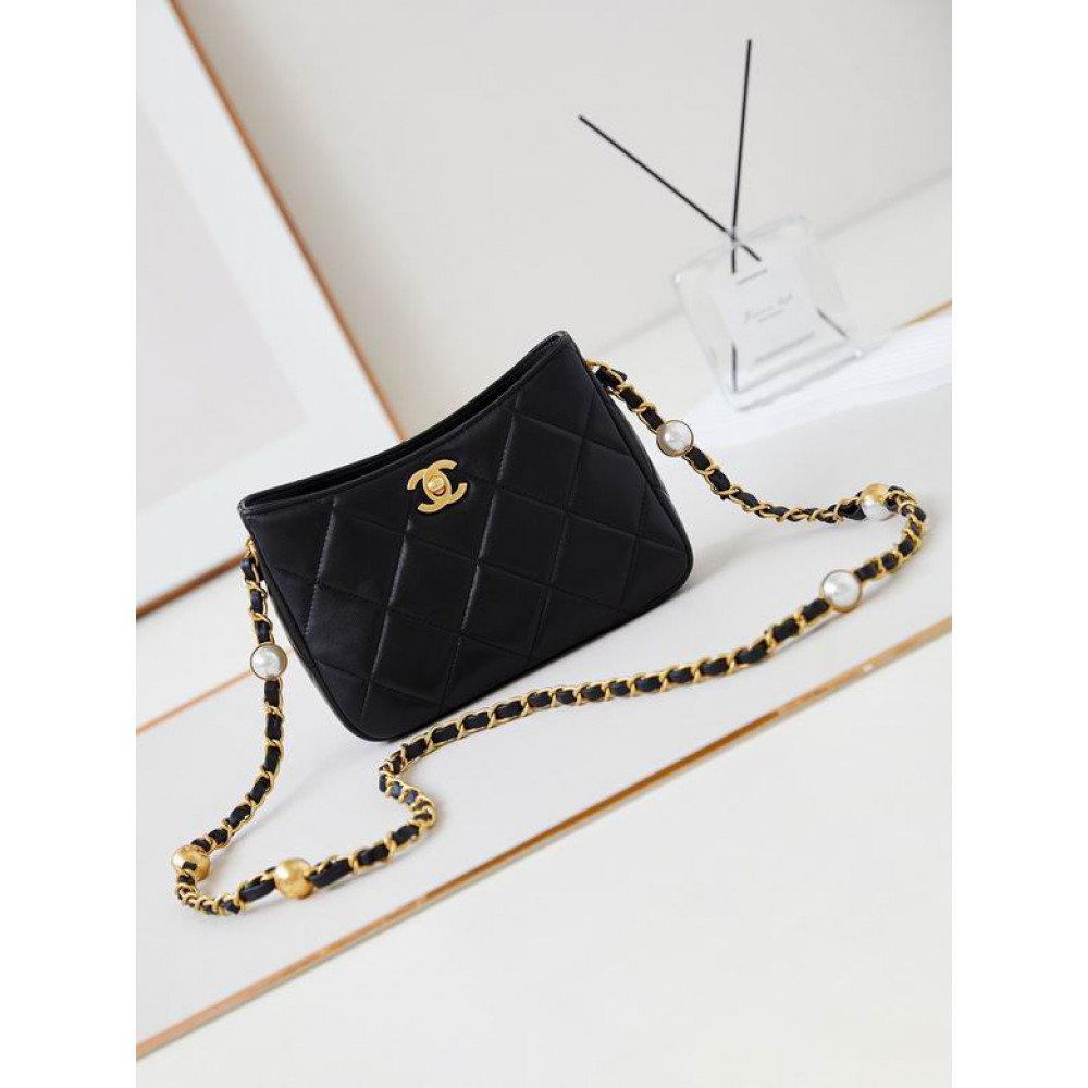 Chanel hobo 13x18x7cm 