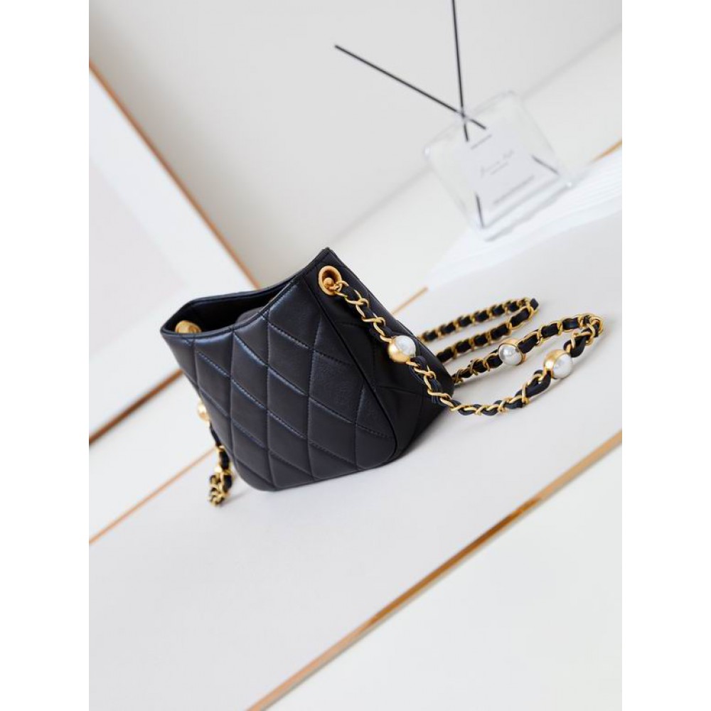 Chanel hobo 13x18x7cm 